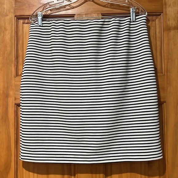 Cynthia Rowley Black and White Striped Pencil Skirt XL - Picture 2 of 5